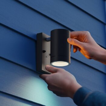 Calex vonkajšie nástenné svietidlo Alba GU10, Downlight, čierne, senzor