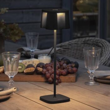 Dekoračné LED Nice USB nabíjacia prípojka, čierna