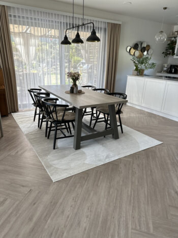 Devos Caby (DC Carpets), TRHÁK: Kusový koberec Isphahan 84634 Cream/Sand/Vision, 160x230, béžová, obývacia izba