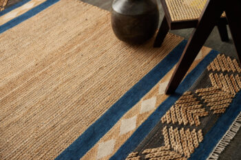 Diamond Carpets India, Ručne viazaný kusový koberec Agra Palace DE 2283 Natural Mix, 200x290, modrá, chodba / predsieň