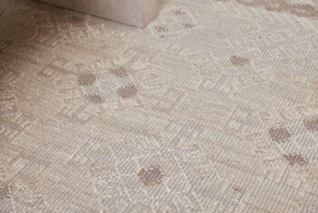 Diamond Carpets India, Ručne viazaný kusový koberec Anantara DESP P71 White Mix, 80x150, béžová, obývacia izba