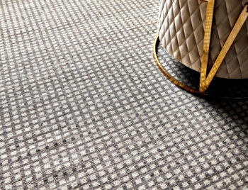 Diamond Carpets India, Ručne viazaný kusový koberec Check DESP HL49, 80x150, šedá, obývacia izba