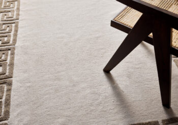 Diamond Carpets India, Ručne viazaný kusový koberec Greek DESP P86 Ivory White Antique Mud, 200x290, biela, chodba / predsieň
