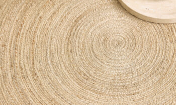 Diamond Carpets India, Ručne viazaný kusový koberec Rhea J-11 Natural kruh, 140x140, béžová, chodba / predsieň