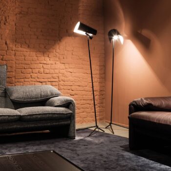 Dizajnová stojacia lampa Nemo Claritas, pohyblivá