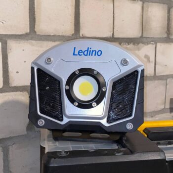 Dobíjateľný reflektor Horn LED s funkciou Bluetooth
