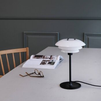 Dyberg Larsen DL20 stolná lampa sklo, čierna