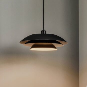 Dyberg Larsen DL45 závesná lampa kovová čierna