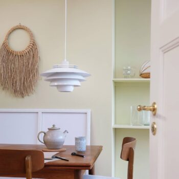 Dyberg Larsen Ejka závesná lampa z kovu, biela