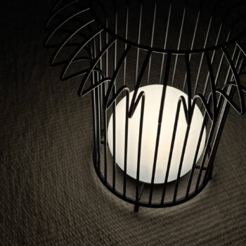 Dyberg Larsen LED dobíjacia stolová lampa Basket, čierna, kov