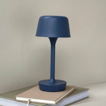 Dyberg Larsen LED dobíjacia stolová lampa Flow, modrá, výška 25 cm