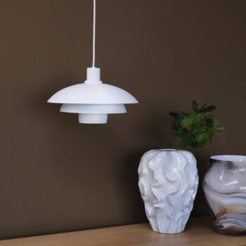 Dyberg Larsen Morph závesná lampa, biela, Ø 30 cm, kov