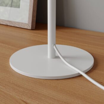 Dyberg Larsen Stockholm stolová lampa 43 cm biela