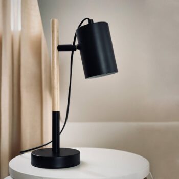 Dyberg Larsen Woody stolová lampa