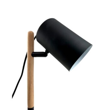 Dyberg Larsen Woody stolová lampa