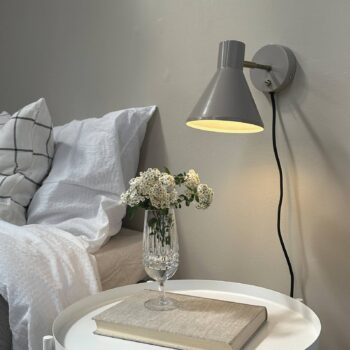 Dyberg Larsen nástenné svietidlo Sleep, hnedá farba, Ø 15 cm, oceľ