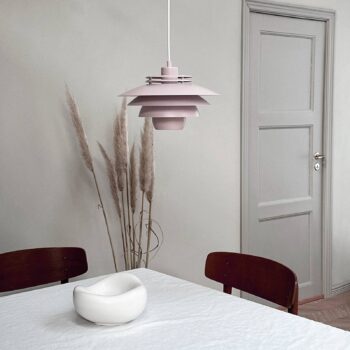 Dyberg Larsen závesná lampa Ejka mini, ružová, Ø 30 cm, kov