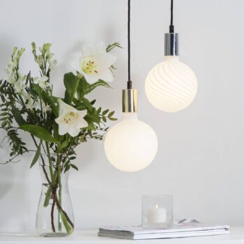 E27 objímka Stil s káblom, striebornej farby