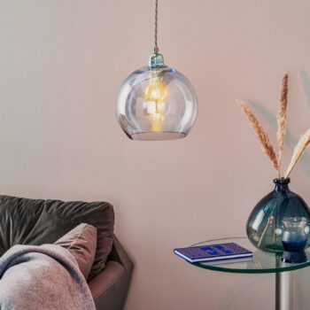 EBB & FLOW Rowan závesná lampa modrá striebro Ø 22