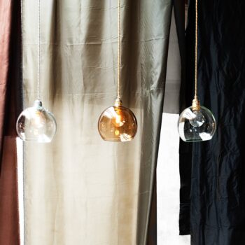 EBB & FLOW Rowan závesná lampa ružová zlato Ø 22cm