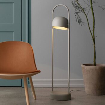EVA Solo Quay stojaca lampa, kameňová sivá