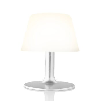 EVA Solo SunLight LED solárna stolová lampa 16 cm opál
