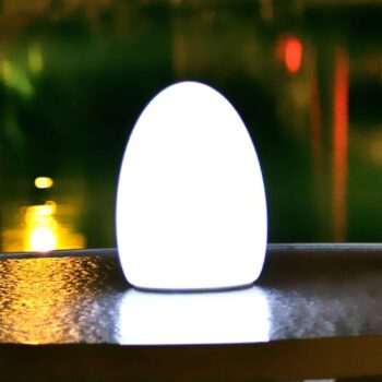 Egg - dekoratívne svetlo ovládané aplikáciou s dobíjacou batériou