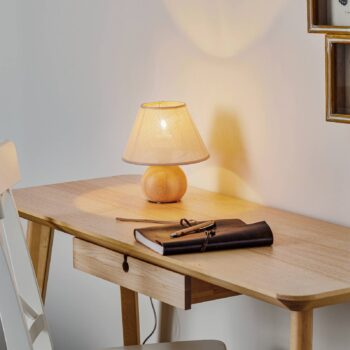 Envostar Gill stolová lampa, drevo prírodné/tienidlo na lampu béžové