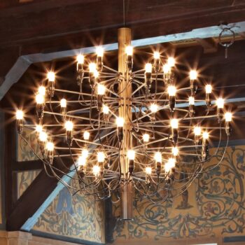FLOS 2097/50 LED luster, matný, mosadz