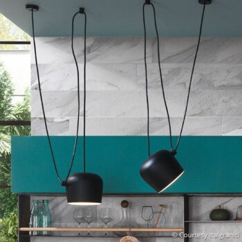 FLOS Aim Small LED závesná lampa, čierna