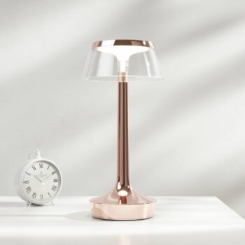 FLOS Bon Jour unplugged stolná LED lampa meď
