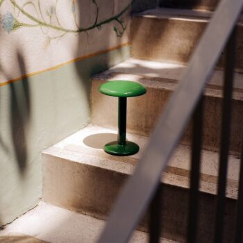 FLOS Gustave stolová LED lampa, batéria 927 zelená