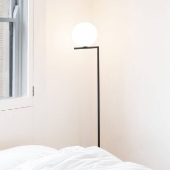 FLOS IC F1 stojacia lampa čierna Ø 20 cm