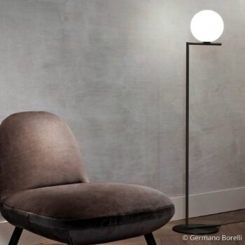 FLOS IC F2 stojacia lampa čierna Ø 30 cm
