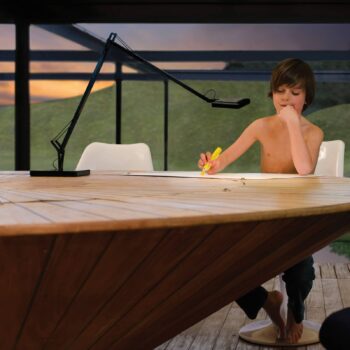 FLOS Kelvin – stolná lampa LED v antracitovej