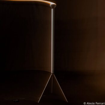 FLOS Luminator stojacia lampa, biela, výška 189 cm, kov
