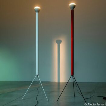 FLOS Luminator stojacia lampa, červená, výška 189 cm, kov