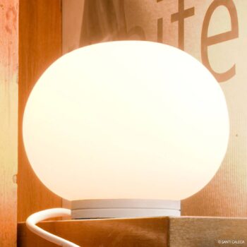 FLOS Mini Glo-Ball T - sférická stolová lampa