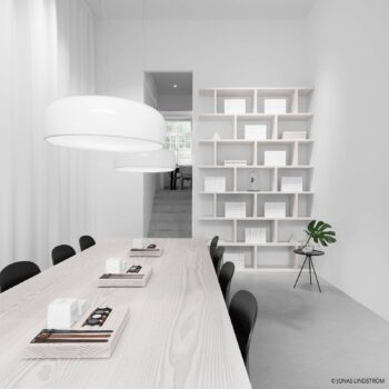 FLOS Smithfield S LED závesné svietidlo, biela
