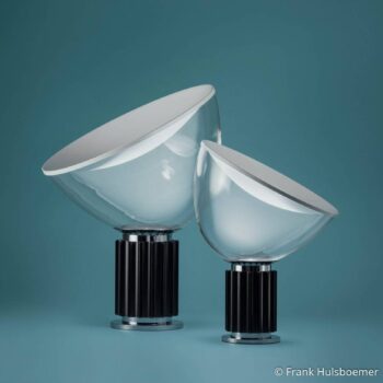 FLOS Taccia stolná lampa, čierna