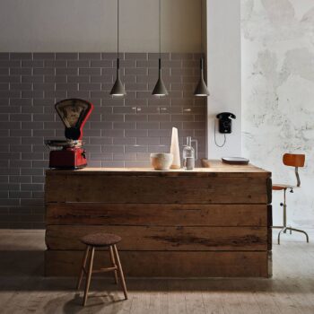 Foscarini Aplomb Mini závesná lampa z betónu, sivá