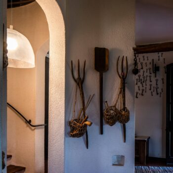 Foscarini Bump závesná lampa biela s efektom mrazu