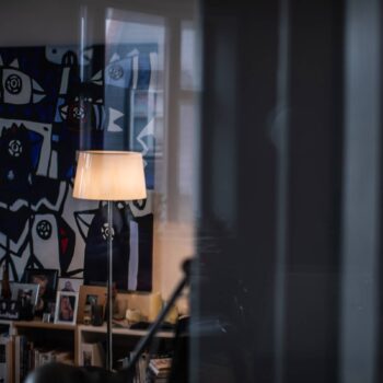 Foscarini Lumiere XXL stojaca hliník/biela stmieva