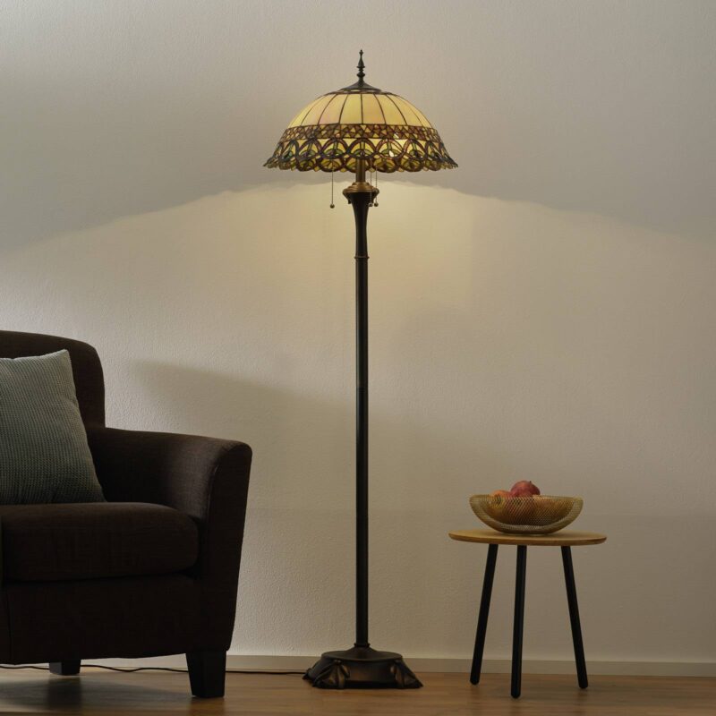 Frieda – stojaca lampa s tienidlom Tiffany Frieda – stojaca lampa s tienidlom Tiffany
