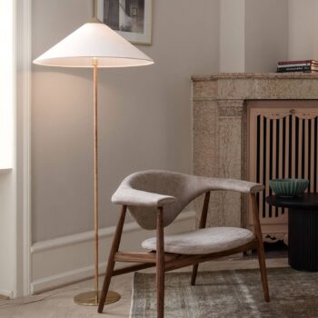 GUBI 9602 stojaca lampa, mosadz, tienidlo canvas