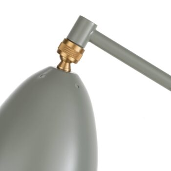GUBI Gräshoppa trojnohá stojaca lampa modro-sivá