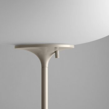 GUBI Stemlite stojaca lampa, sivá, 110 cm