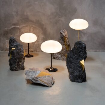 GUBI Stemlite stolná lampa, čierno-chrómová, 42 cm