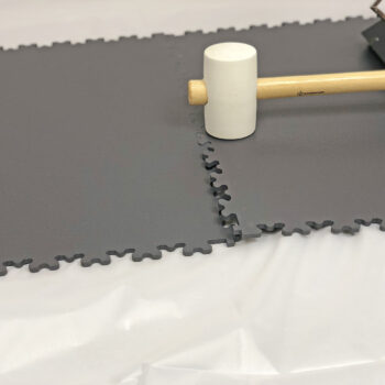 Gerflor Vinylový modulový štvorec R-Tile 7045 Light Grey - 50,3x50,3 cm