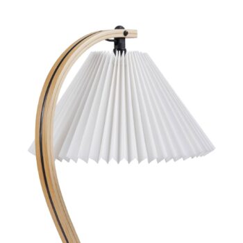 Gubi stolová lampa Timberline, drevo/biela, ľan, V 50 cm